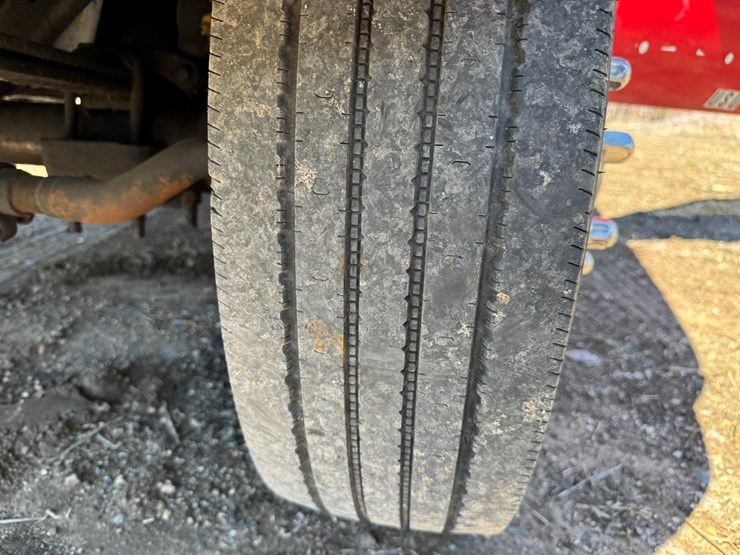 1999-ford-f550-image-56