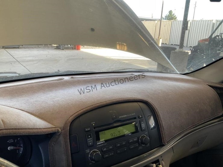 2008-hyundai-sonata-gls-sdn-image-18