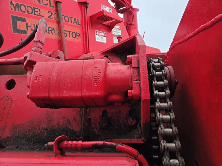 1994-massey-ferguson-8-image-44