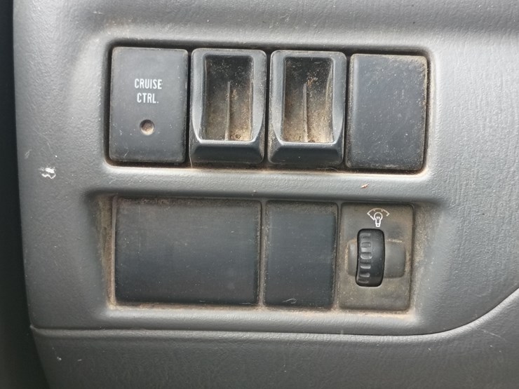 2000-chevrolet-tracker-image-56