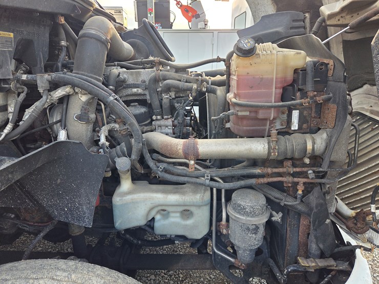 2013-international-prostar-image-48