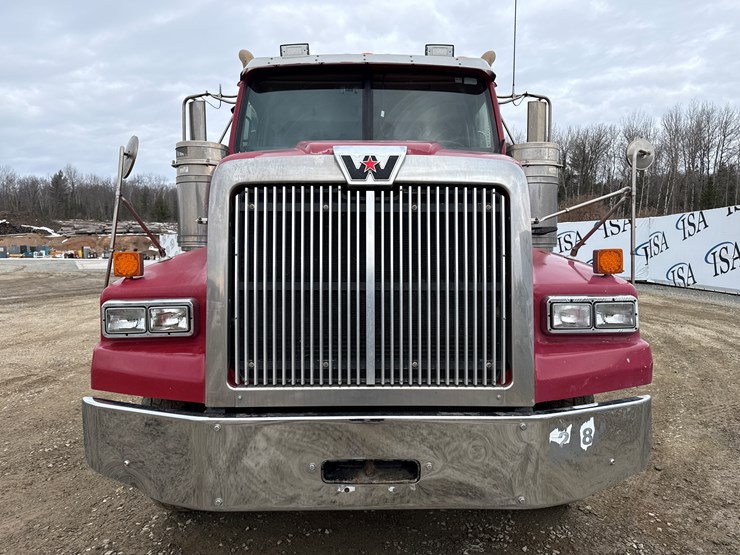 2012-massey-ferguson-8-image-8