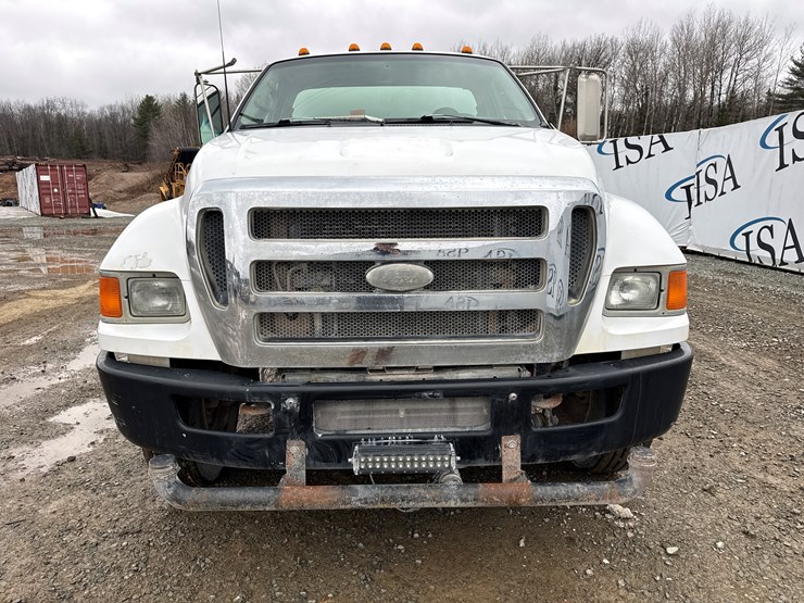 2006-ford-f650-image-8