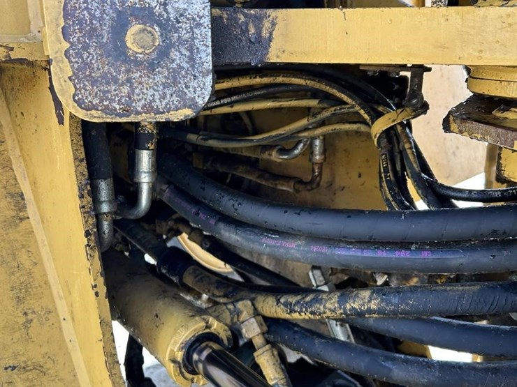 2000-caterpillar-938g-image-53