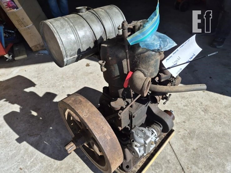 massey-harris-6c34-engine-image-11