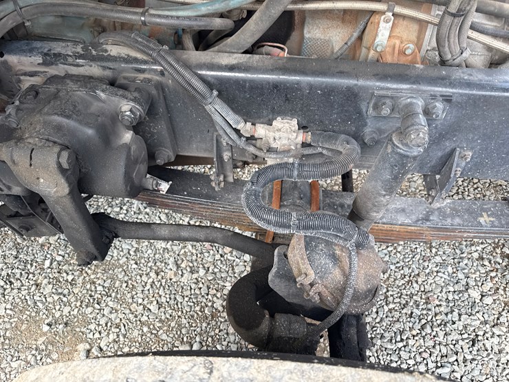 1998-massey-ferguson-8-image-53