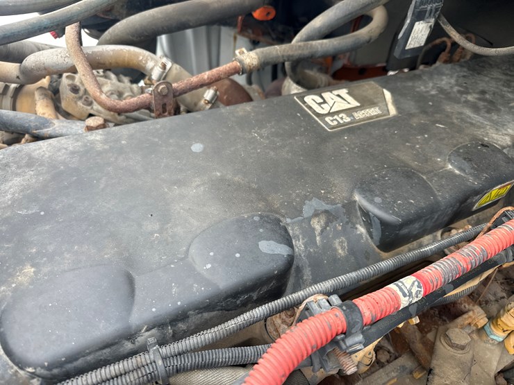 2009-caterpillar-c13-image-48