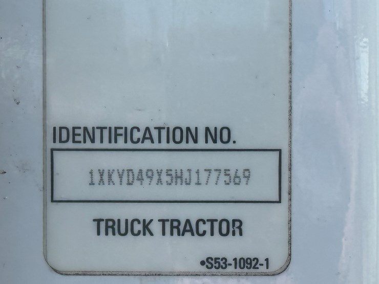 2017-kenworth-t680-image-85