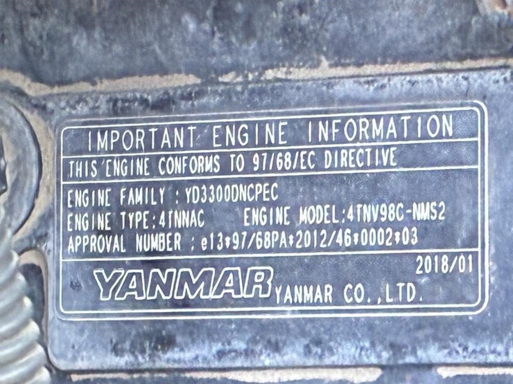 2018-gehl-rt165-image-25