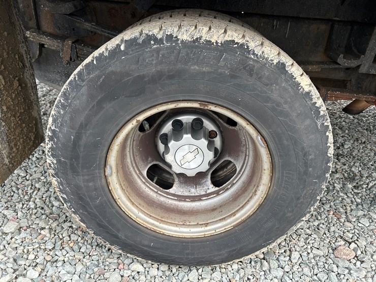 2006-chevrolet-3500-image-61