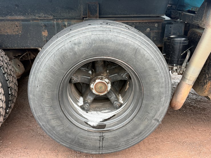 #1056-•-1989-mack-quad-axle-dump-truck-image-75