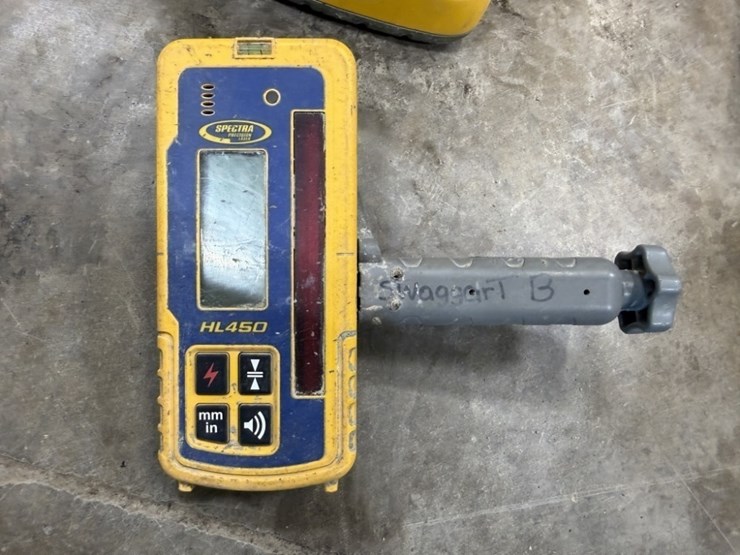 spectra-precision-gl422-dual-grade-laser-image-8