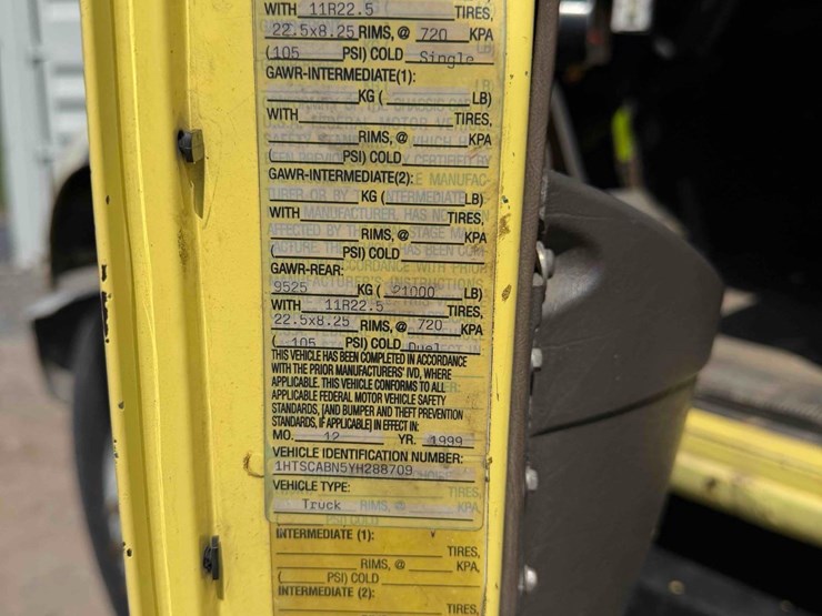 2000-international-4700-image-22