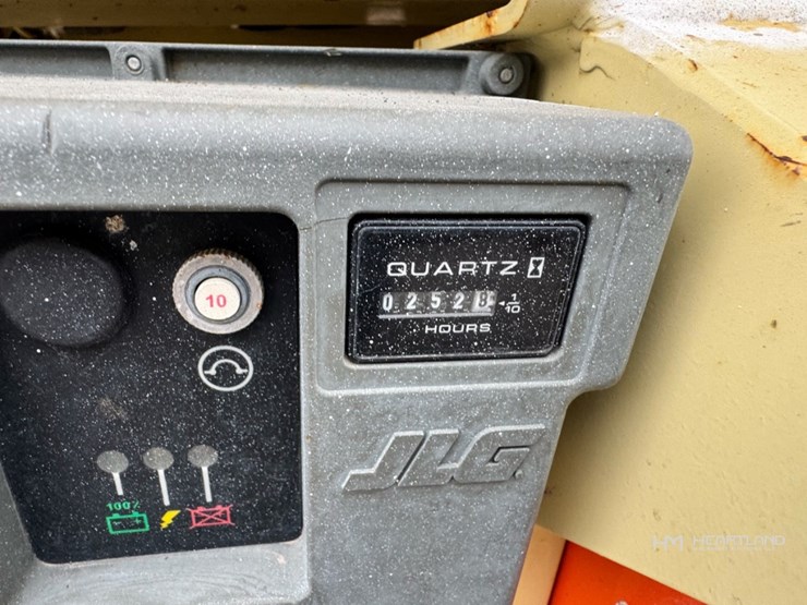 2018-jlg-3246es-image-11