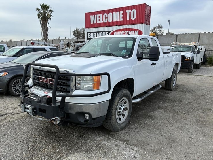 2012-gmc-sierra-3500-image-1