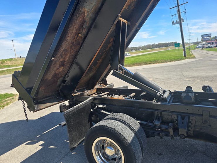 2019-chevrolet-silverado-3500-image-61