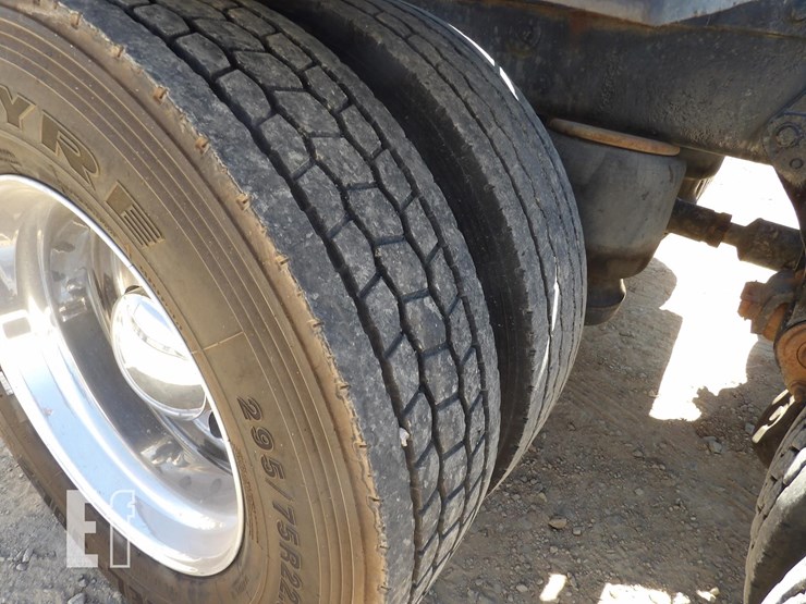 1997-peterbilt-379exhd-image-19