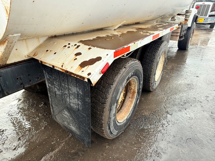 1988-mack-dm690s-image-30