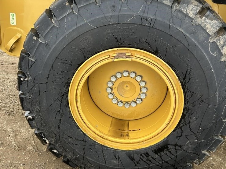 2016-caterpillar-930m-image-83