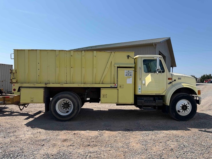 2000-international-4700-image-5