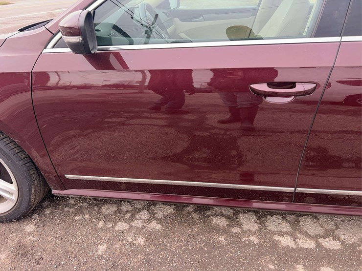 2014-volkswagen-passat-tdi-image-21