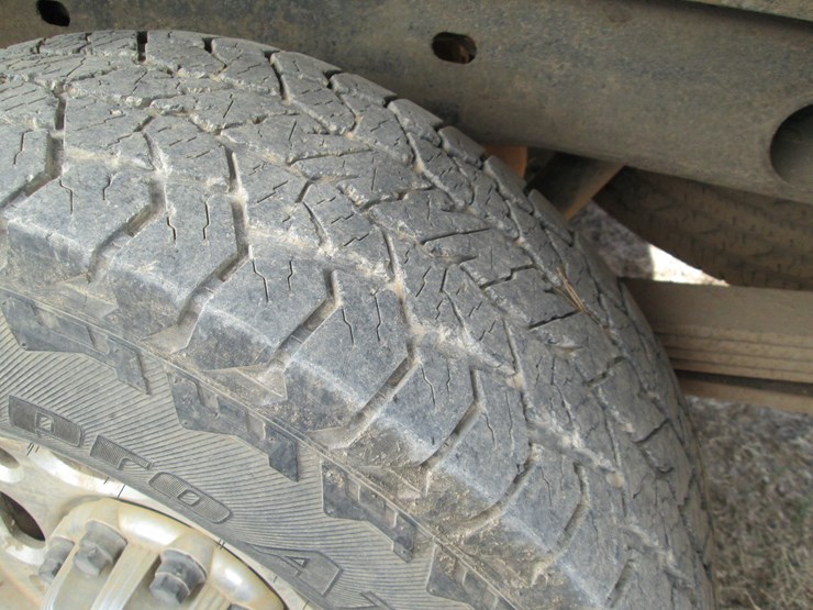 2001-gmc-1500hd-image-5