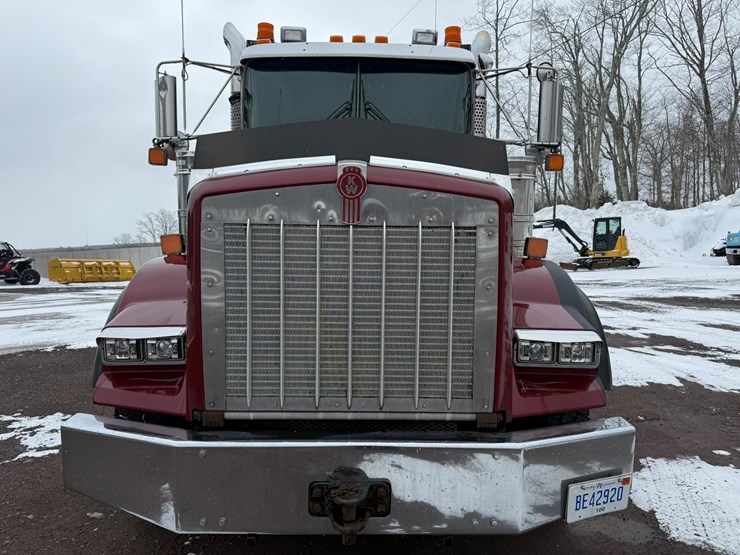 2011-kenworth-t800-image-8