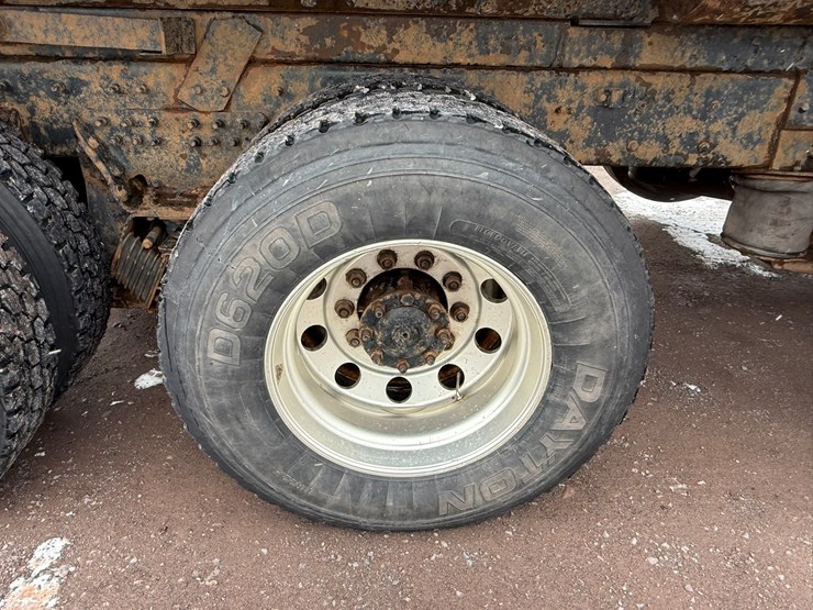 #1052-•-2007-international-7600sfa-tri-axle-dump-truck-image-69