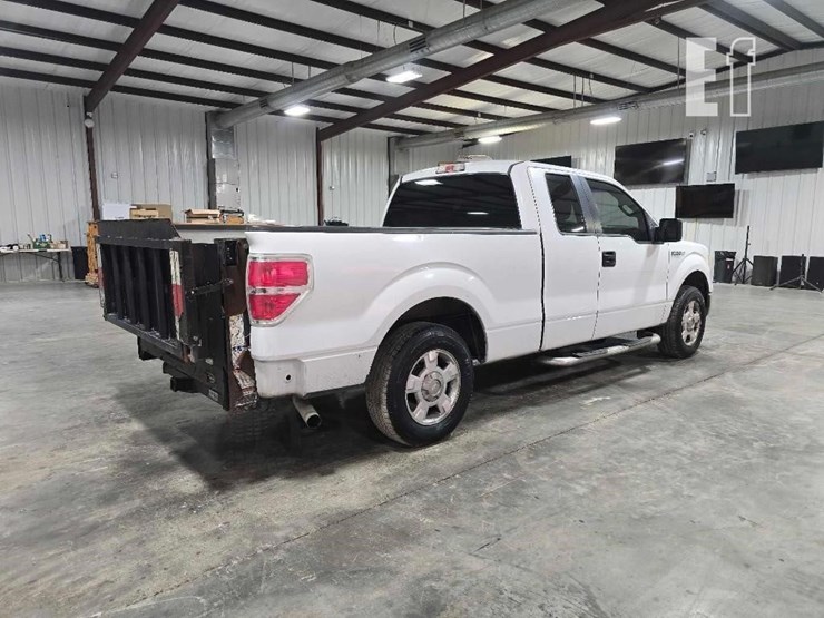 2013-ford-f150-xlt-image-3