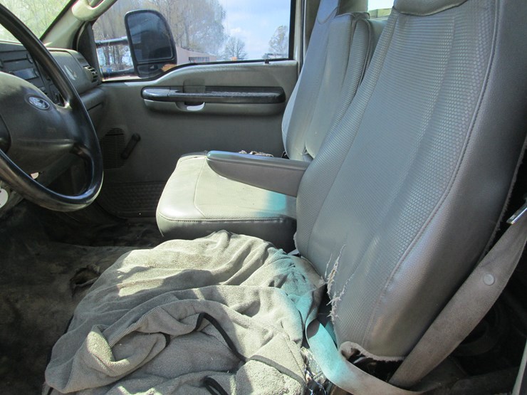 2007-ford-f550-image-47