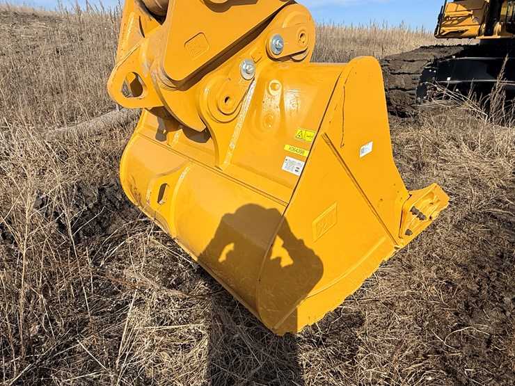 #1968-•-caterpillar-excavator-image-27