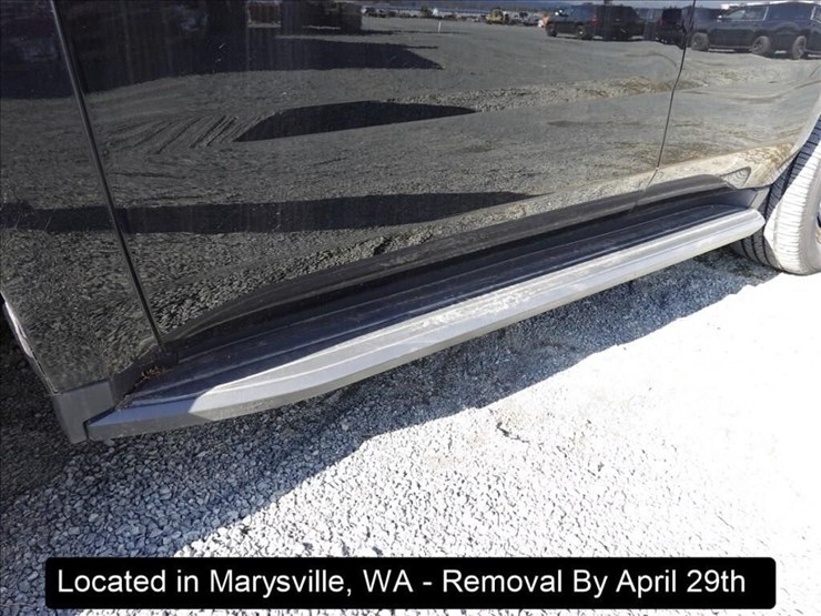 2018-chevrolet-tahoe-image-19