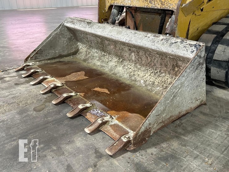 2023-caterpillar-259d3-image-10