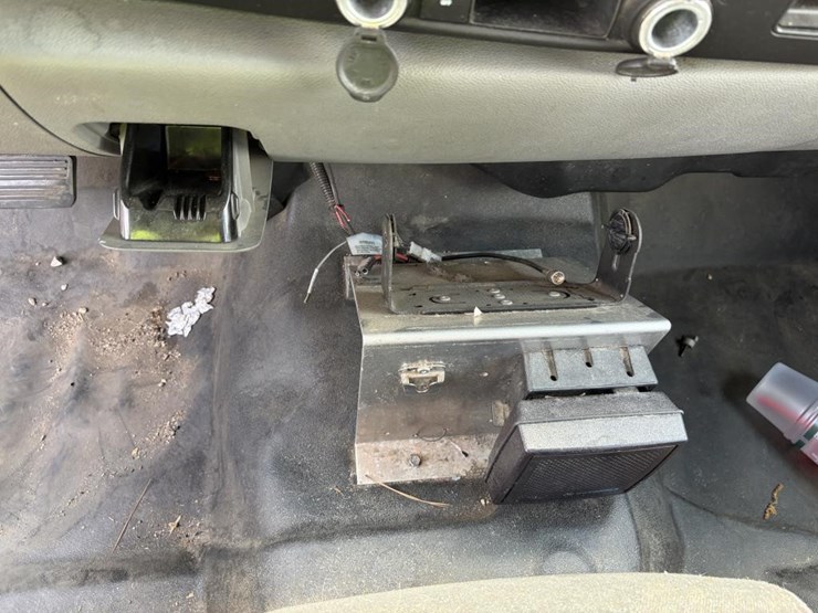 2012-gmc-sierra-2500-image-17