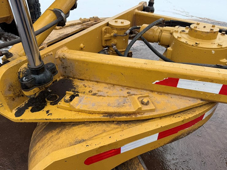 caterpillar-160m-image-87