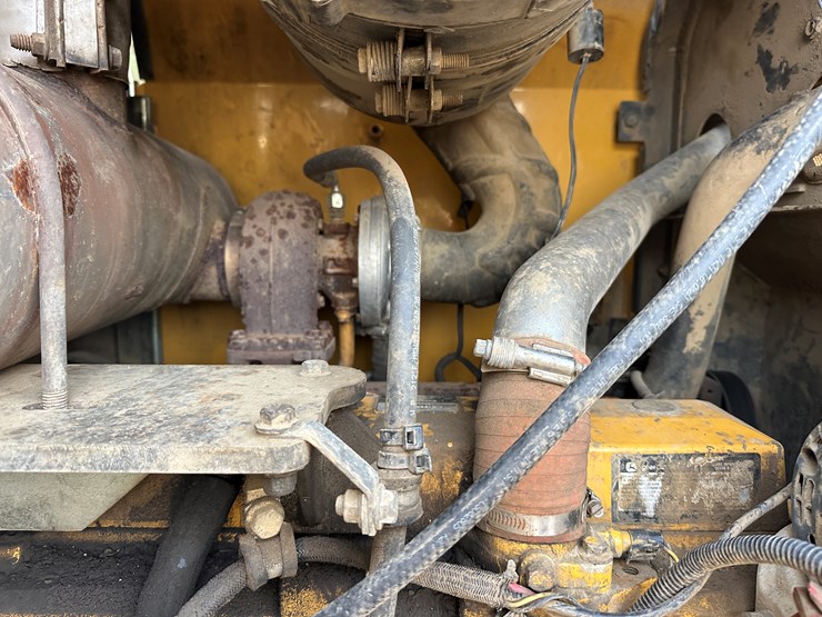 2005-deere-544j-image-35