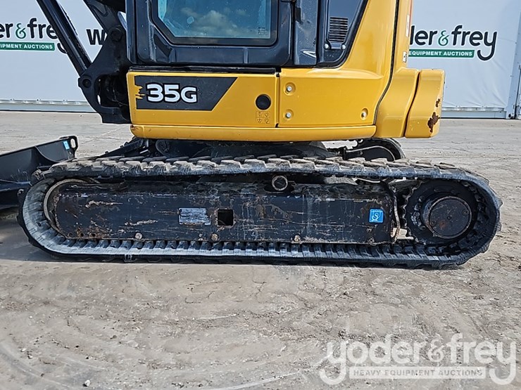 2022-deere-35g-image-21