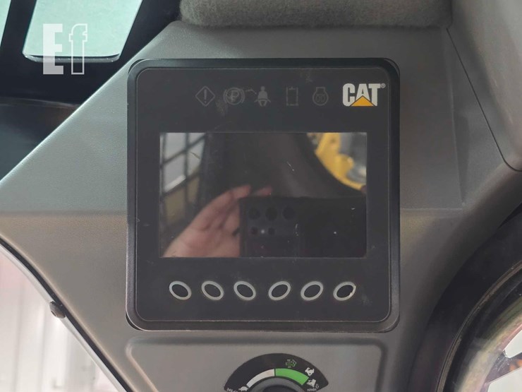 2022-caterpillar-289d3-image-21