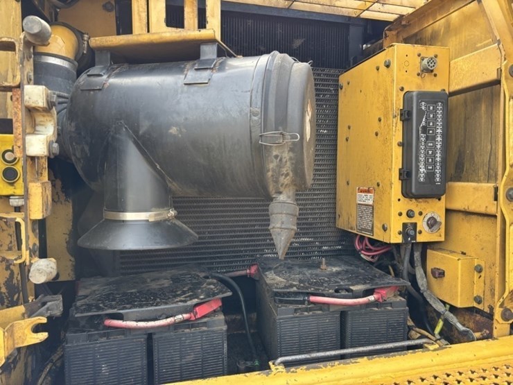 caterpillar-330c-image-25