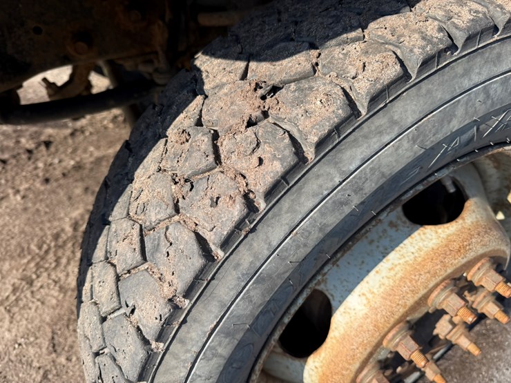 #2034-•-2012-ram-5500-heavy-duty-service-truck-image-62