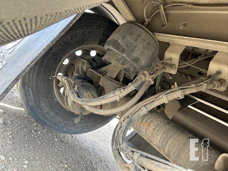 2025-wilson-grain-trailer-image-53