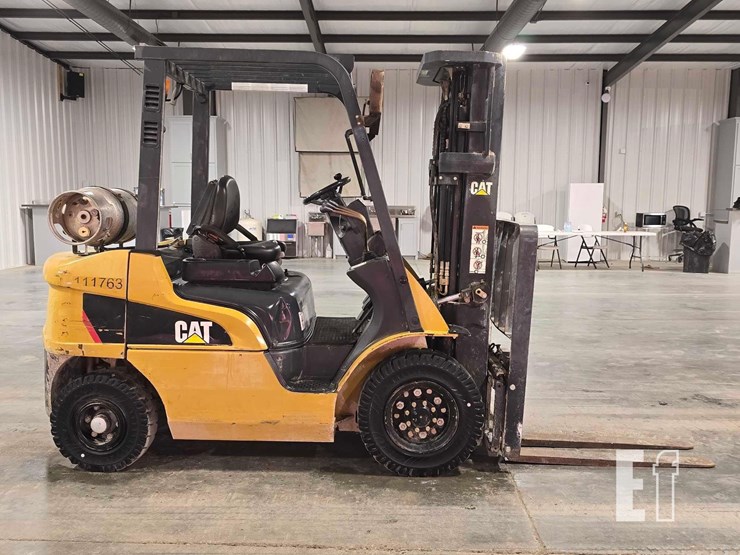 2019-caterpillar-gp25n-image-6