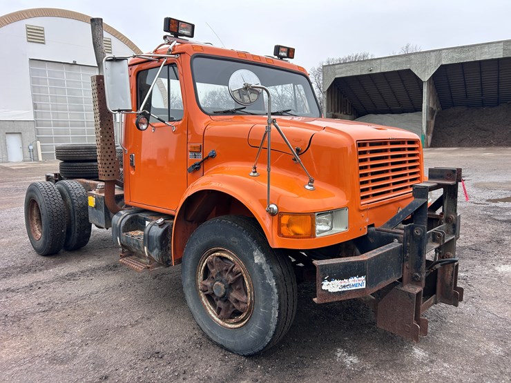 1992-international-4900-image-7