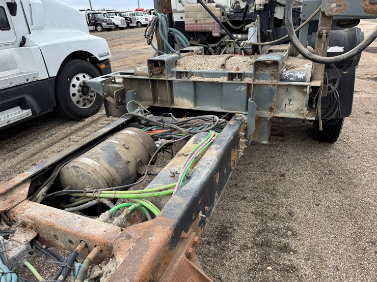 2005-gmc-t7500-image-20