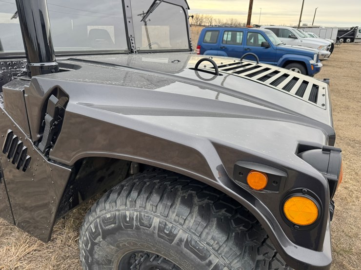 #2246-•-2001-american-general-4x4-hummer-image-25