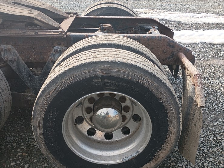 2002-kenworth-t600-image-78