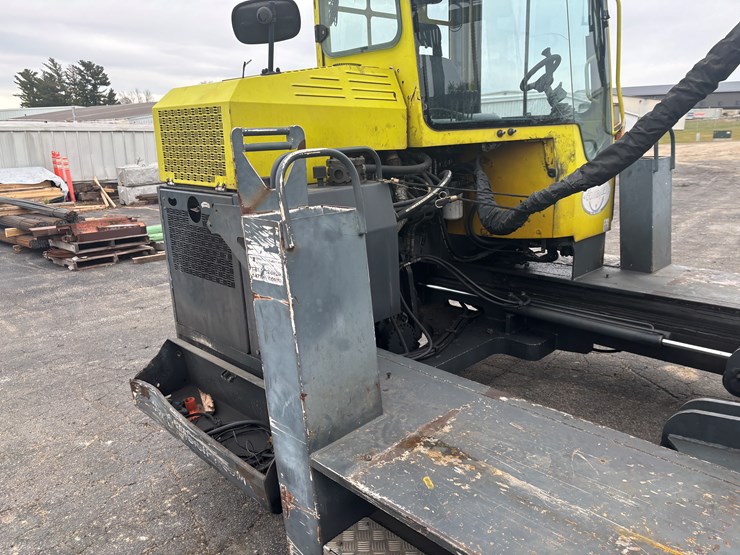 #1869-•-2012-combilift-cl-8011-multi-directional-forklift-image-7