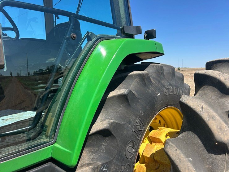 1996-john-deere-8300-image-40