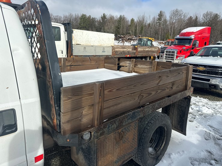 2010-ford-f350-image-19