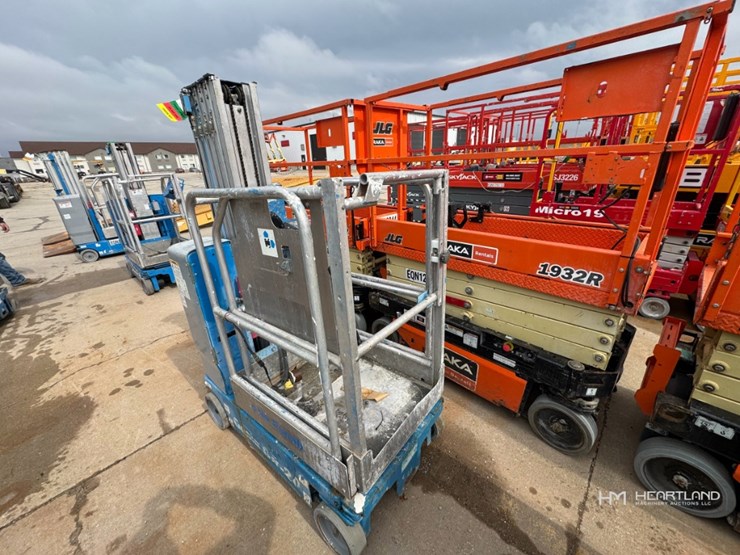 2013-genie-gr20-image-2